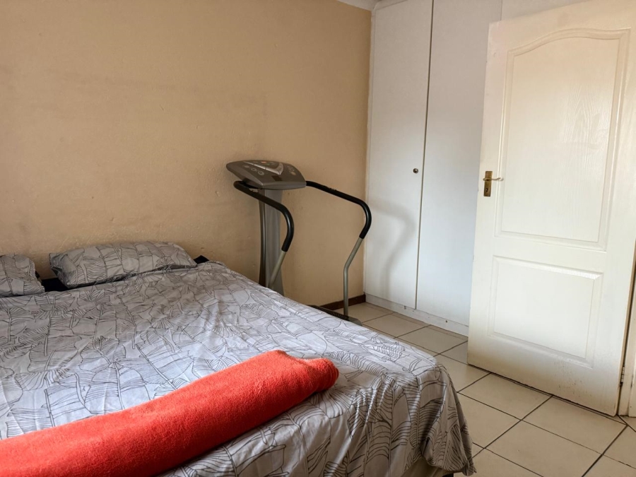 2 Bedroom Property for Sale in Rustenburg Central North West